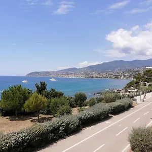Villaggio Turistico La Vesca Aparthotel