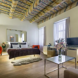 Three Storks 5* Prag