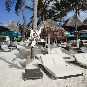 Estrellas - Located At The Party Zone 4*, Tulum Mexiko