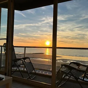 westende-zeezicht.hotelsghent.com/